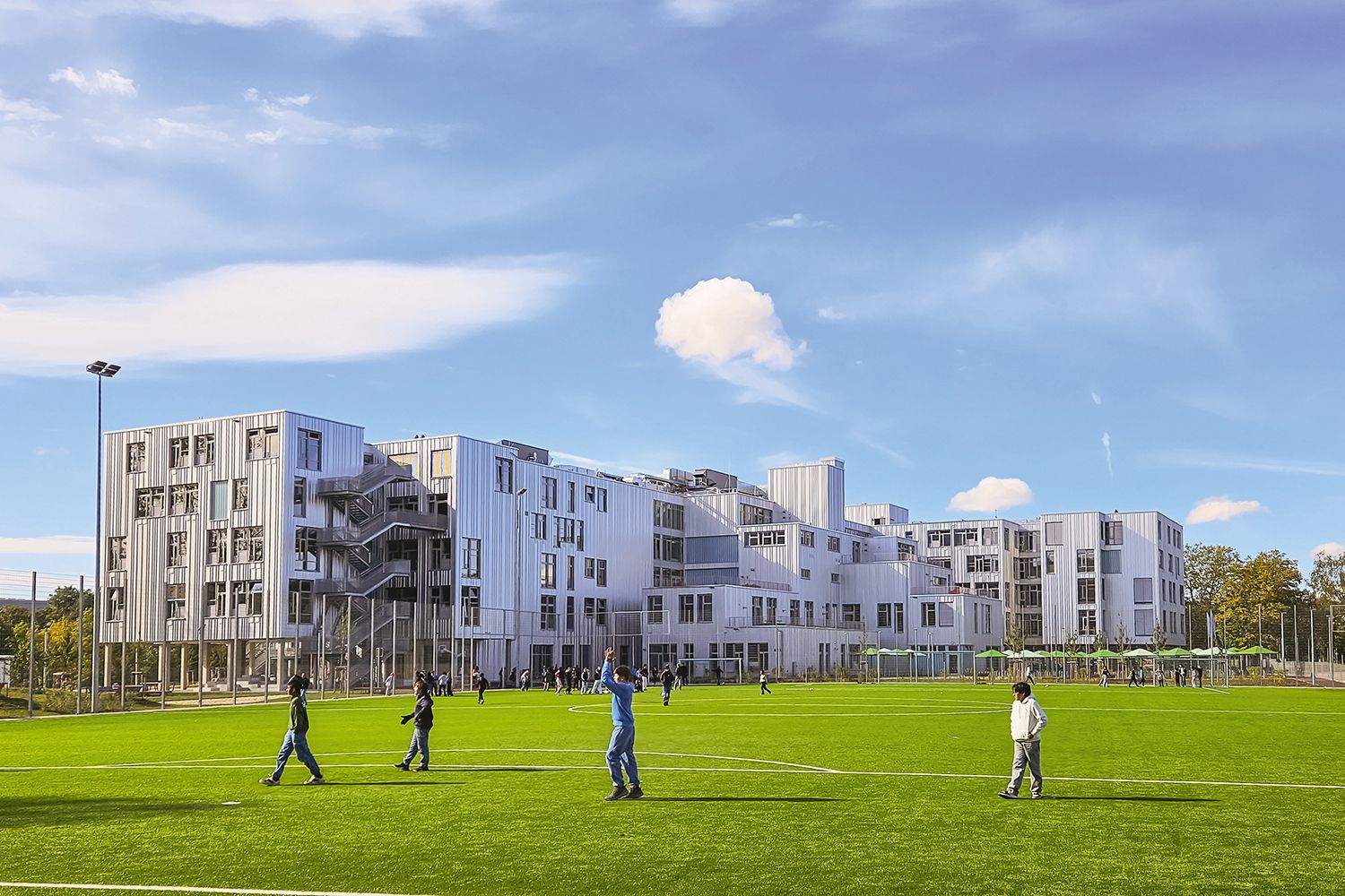 Schule Lichtenberg von außen