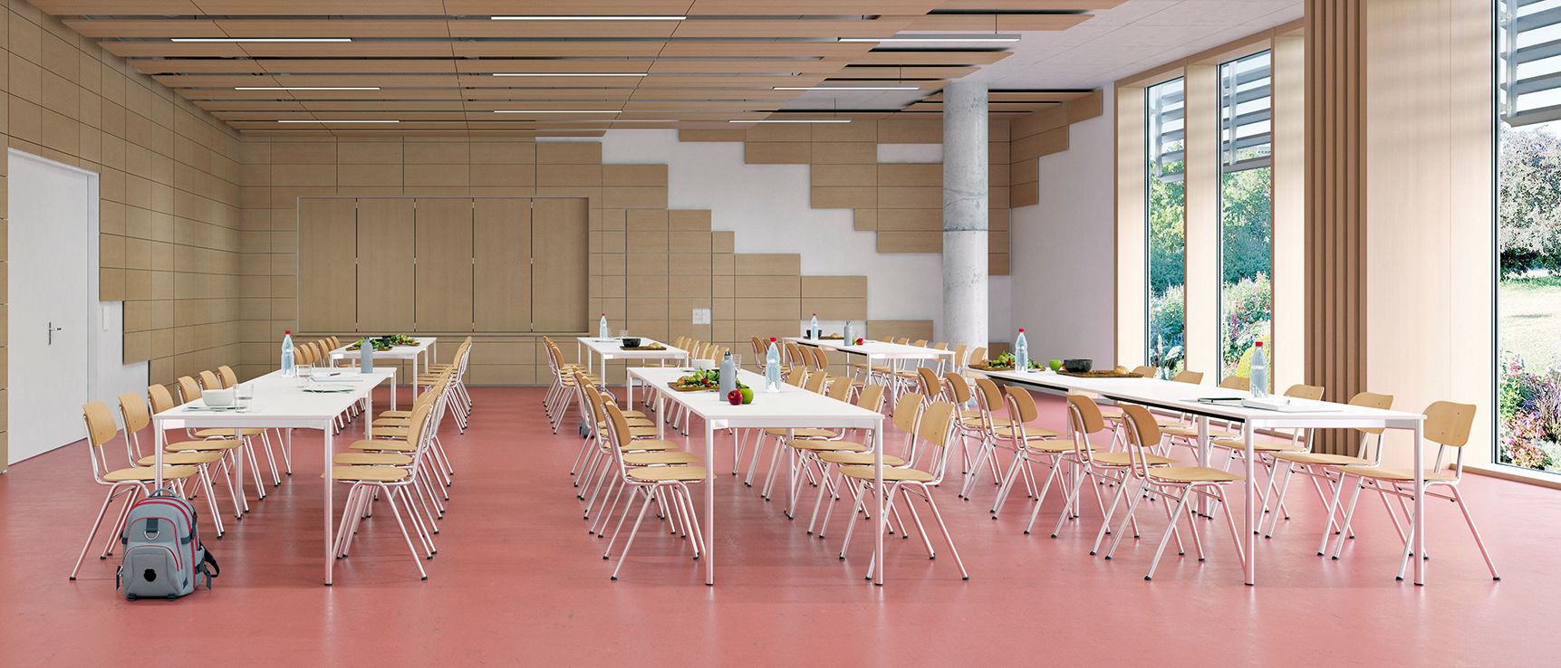 Schulmensa mit stapelbaren KN-39-Stühlen und flexibel kombinierbaren Gruppentischen von VS